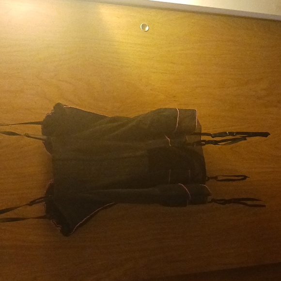 BLACK FUCHSIA GARTER BELT, 34C, VALENTINES DAY - Picture 3 of 3